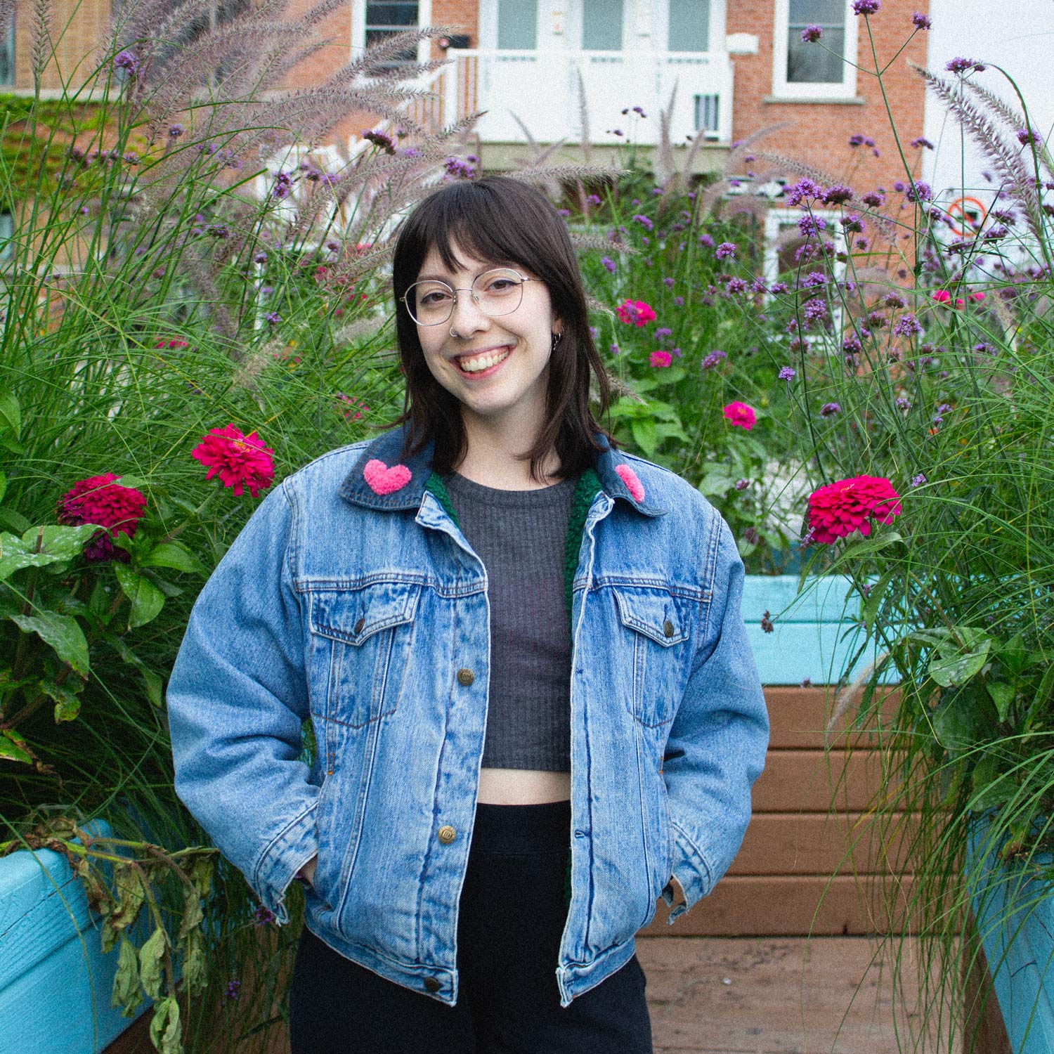 Upcycled jean jacket with big heart with cat rug + little hearts at the collar