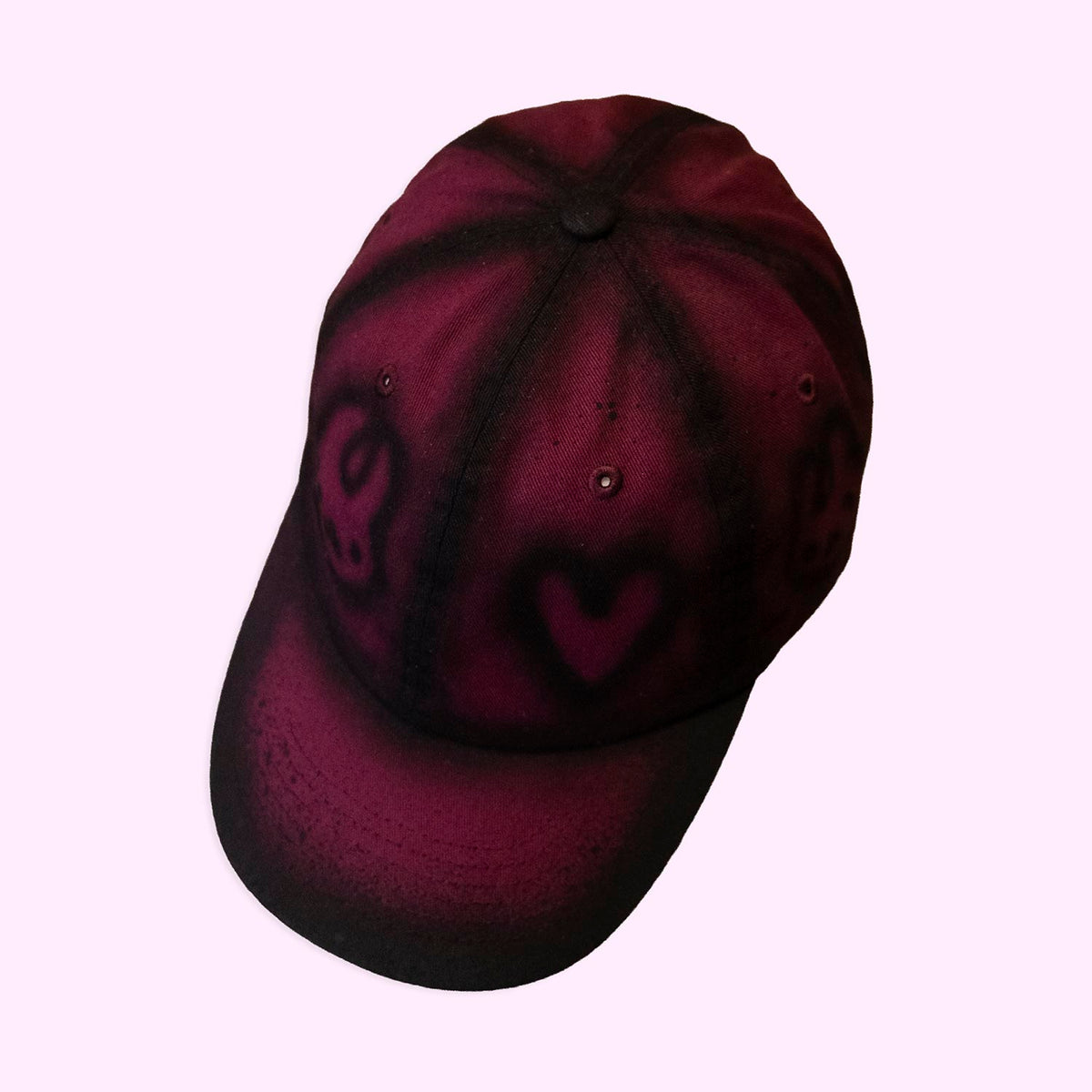 Casquette bourgogne "lapins & coeurs" unique