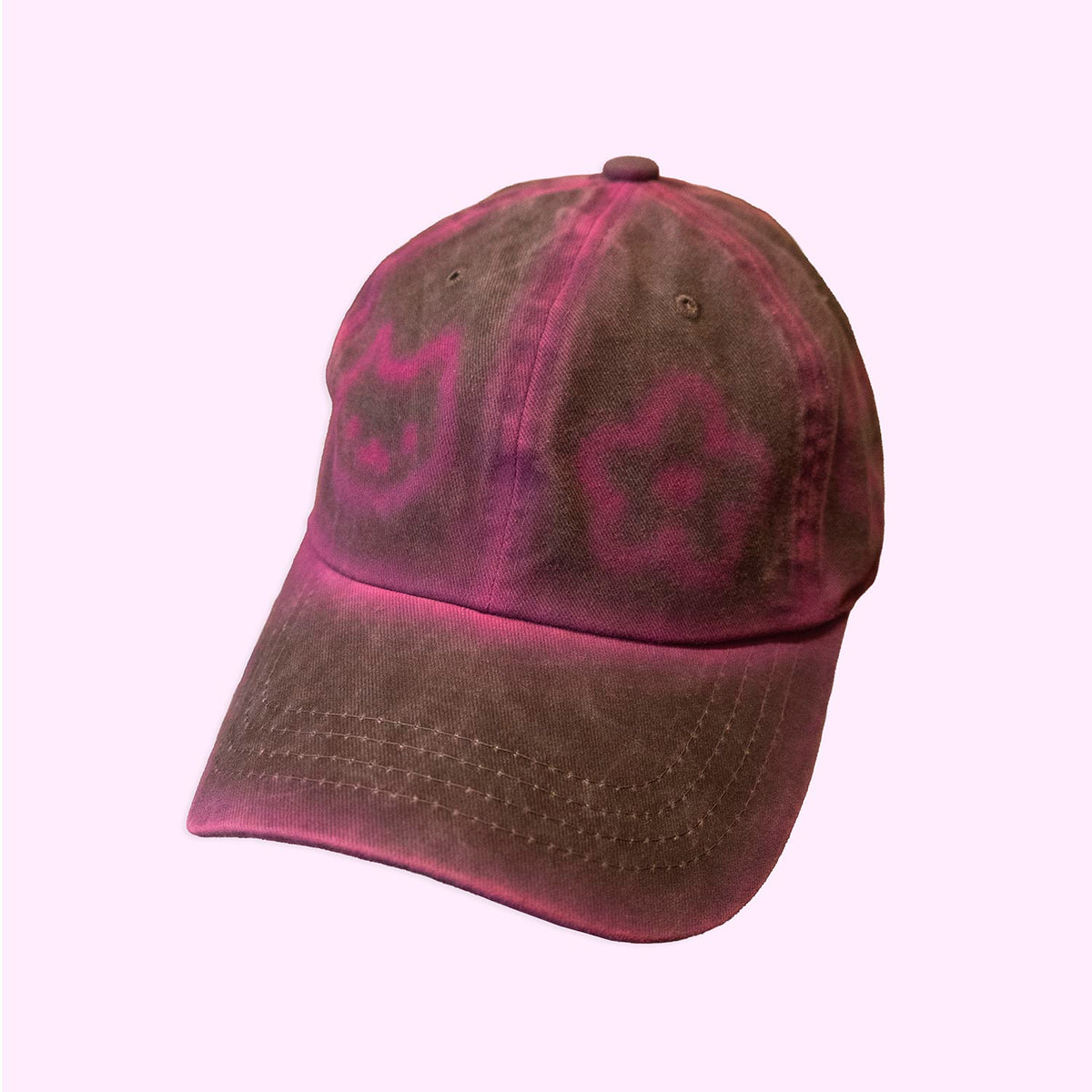 Casquette brune délavée "chats & fleurs" unique