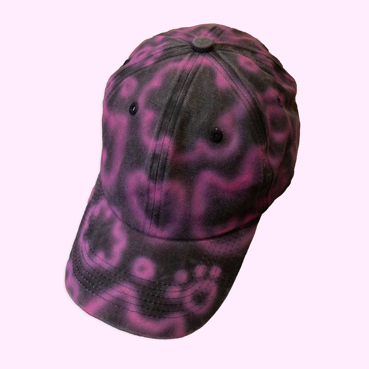 Casquette grise délavée "pattes de chats" unique