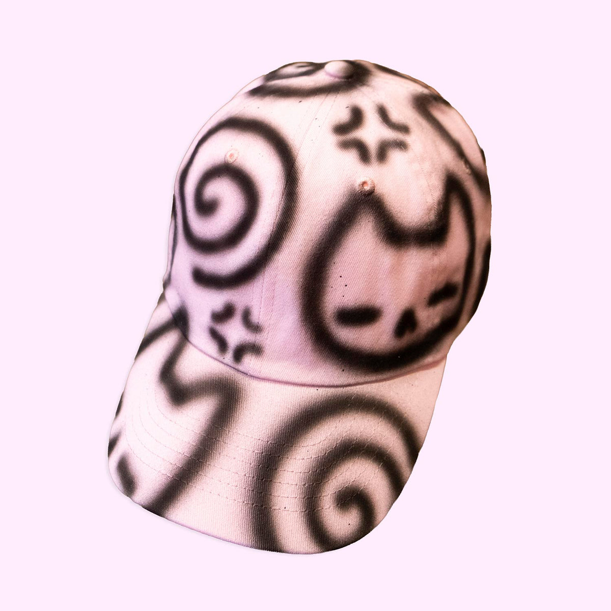 Casquette rose pâle "chats fâchés" unique