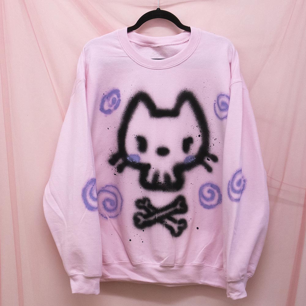 Cat skull spray painted sweatshirt (L)