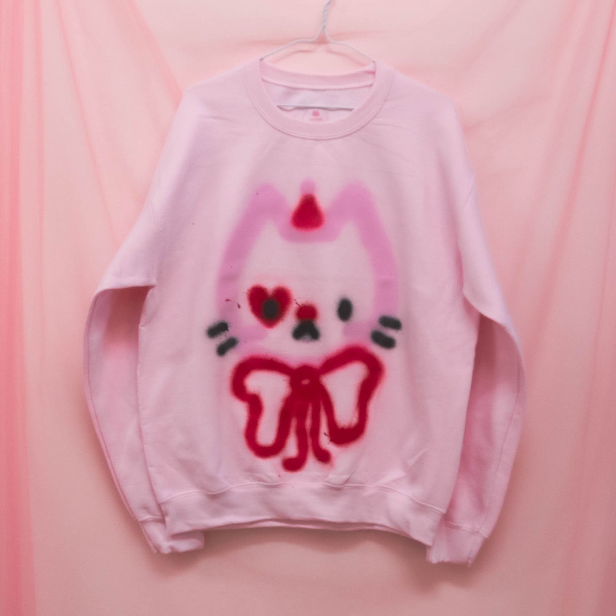 Chandail "Chat clown romantique" unique (M)