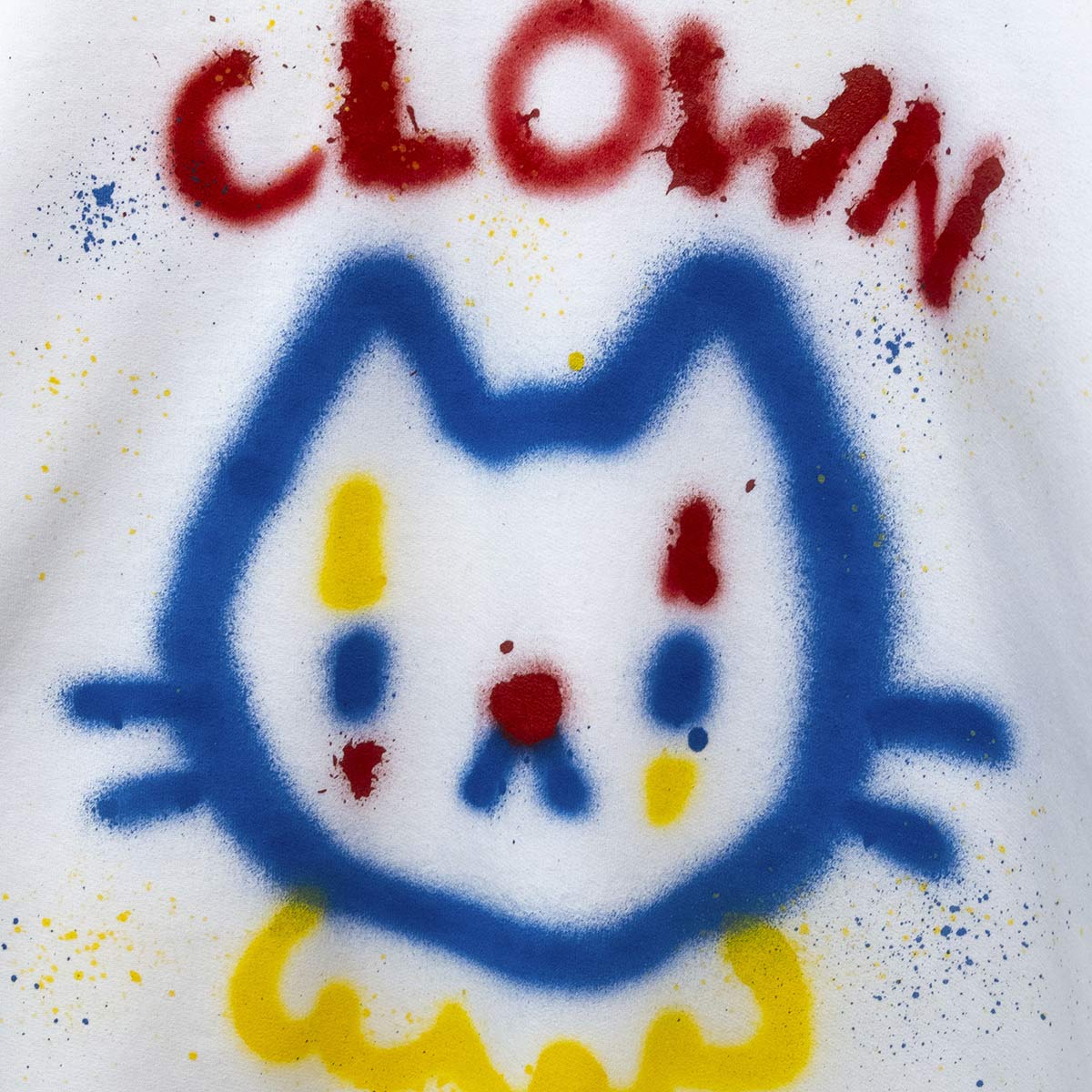 Ouaté chat clown peinturé en aérosol (XL)