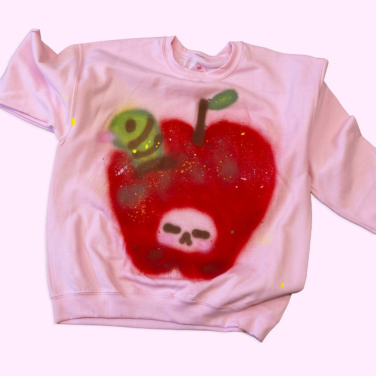 Chandail "Chat pomme et son ami ver", taille unique large