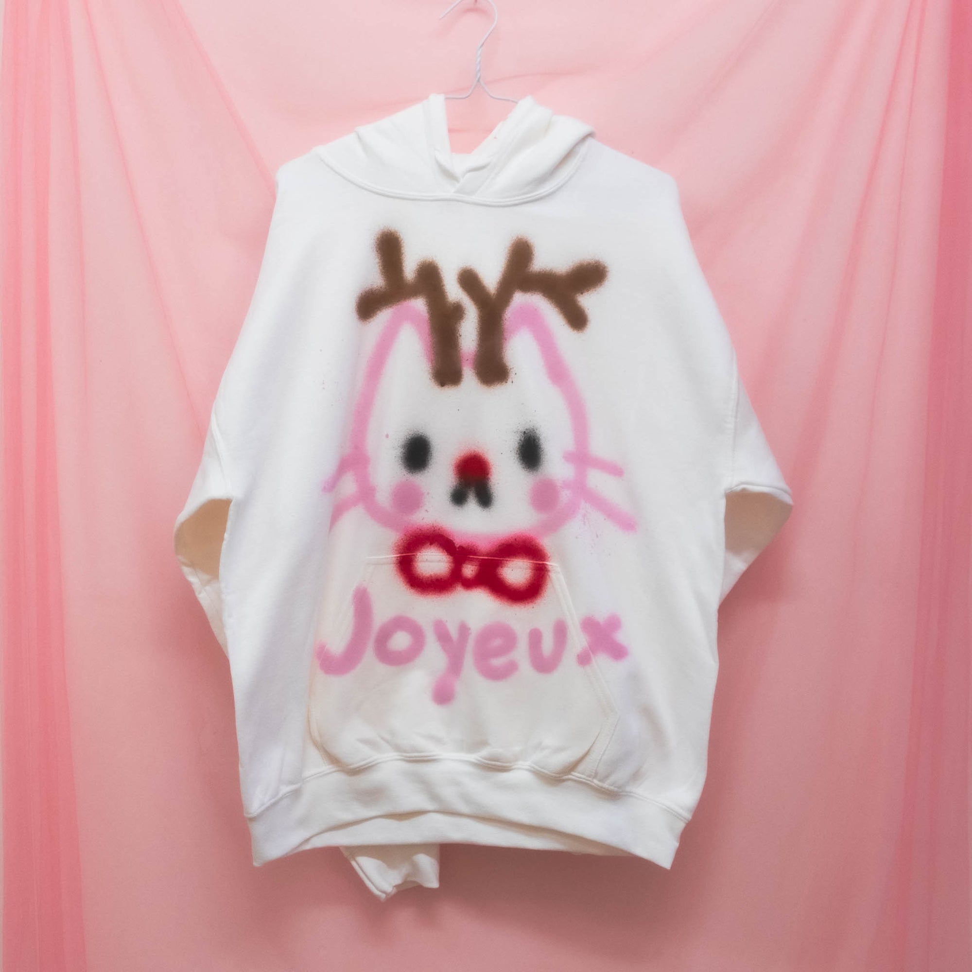 Chandail à capuchon "Joyeux" unique (L)