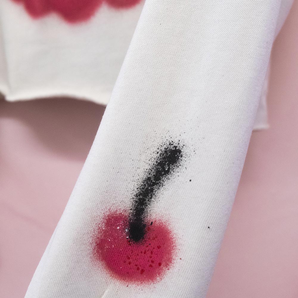 Chandail à capuchon coupé "Chat cerise" unique (M)