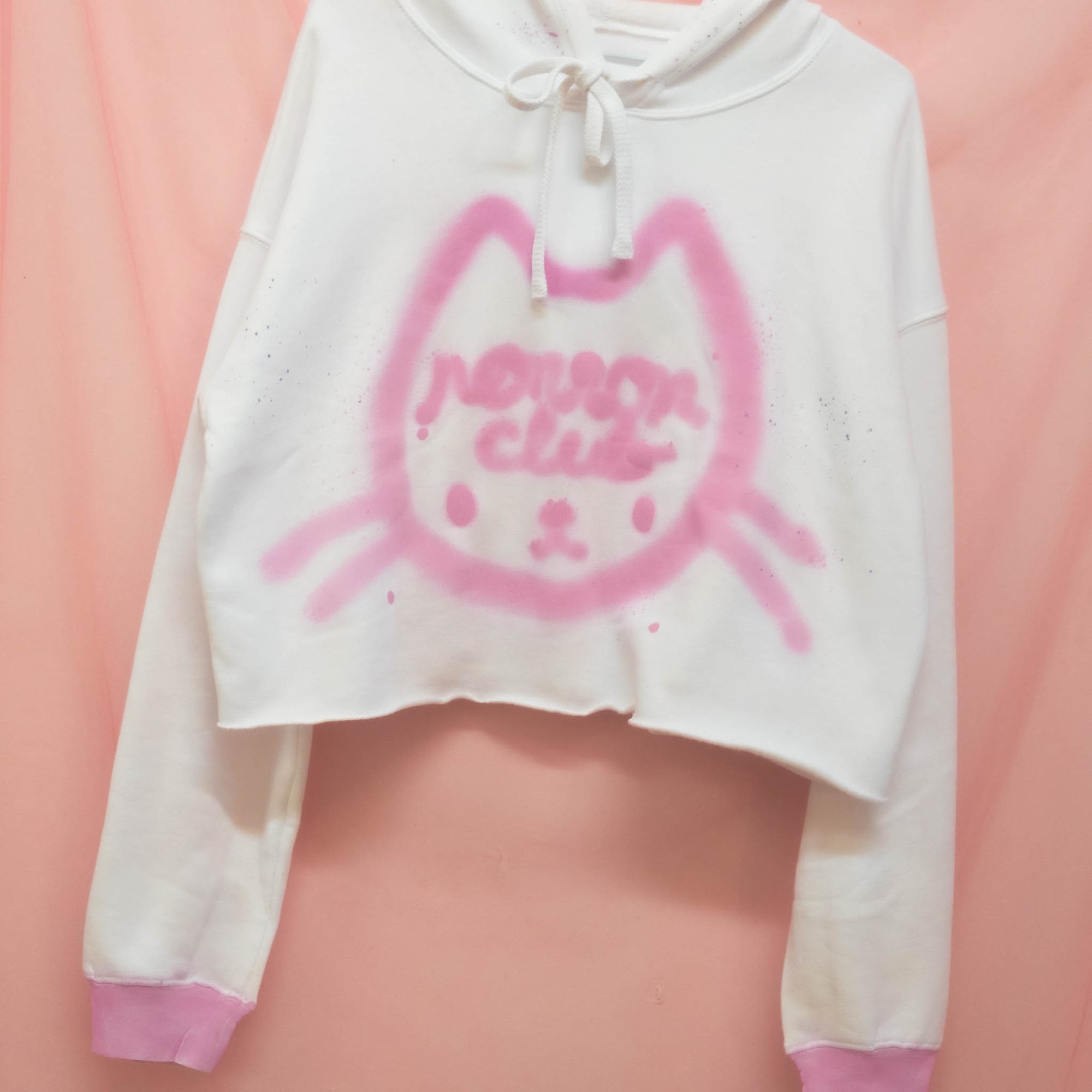 Chandail à capuchon coupé "Chat qui pense à Ronron club" unique (M)