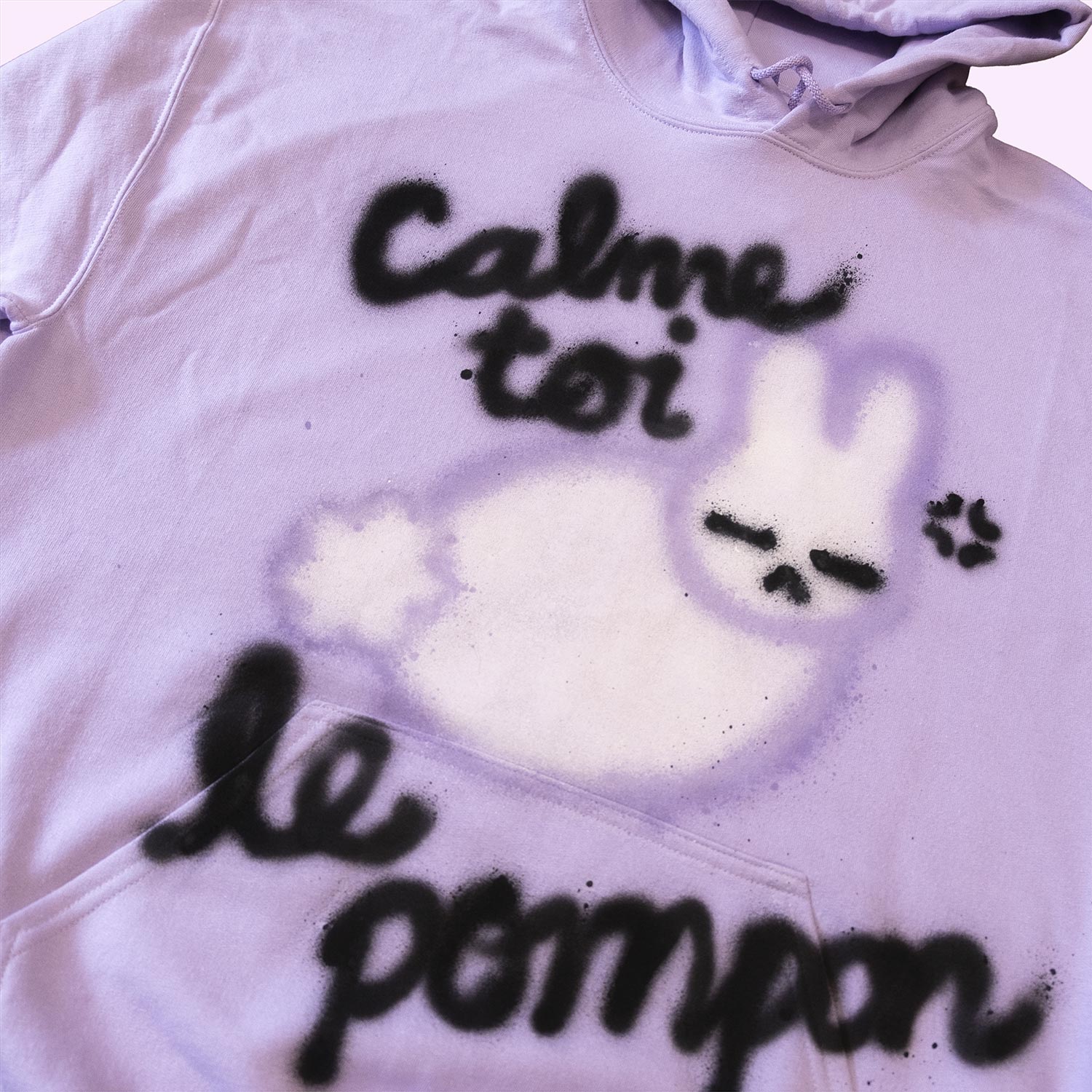Chandail à capuchon "Calme-toi le pompon", taille unique large