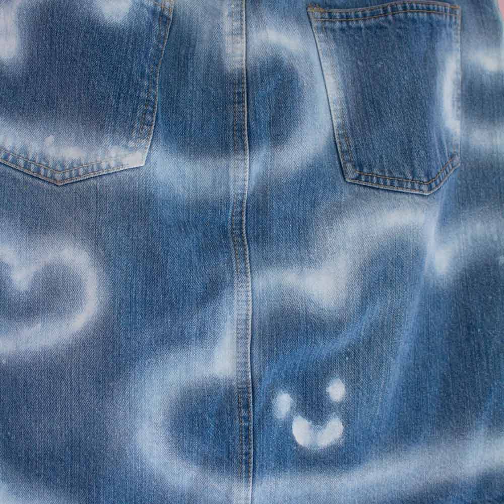 Jupe en jeans upcyclée "Nuages"