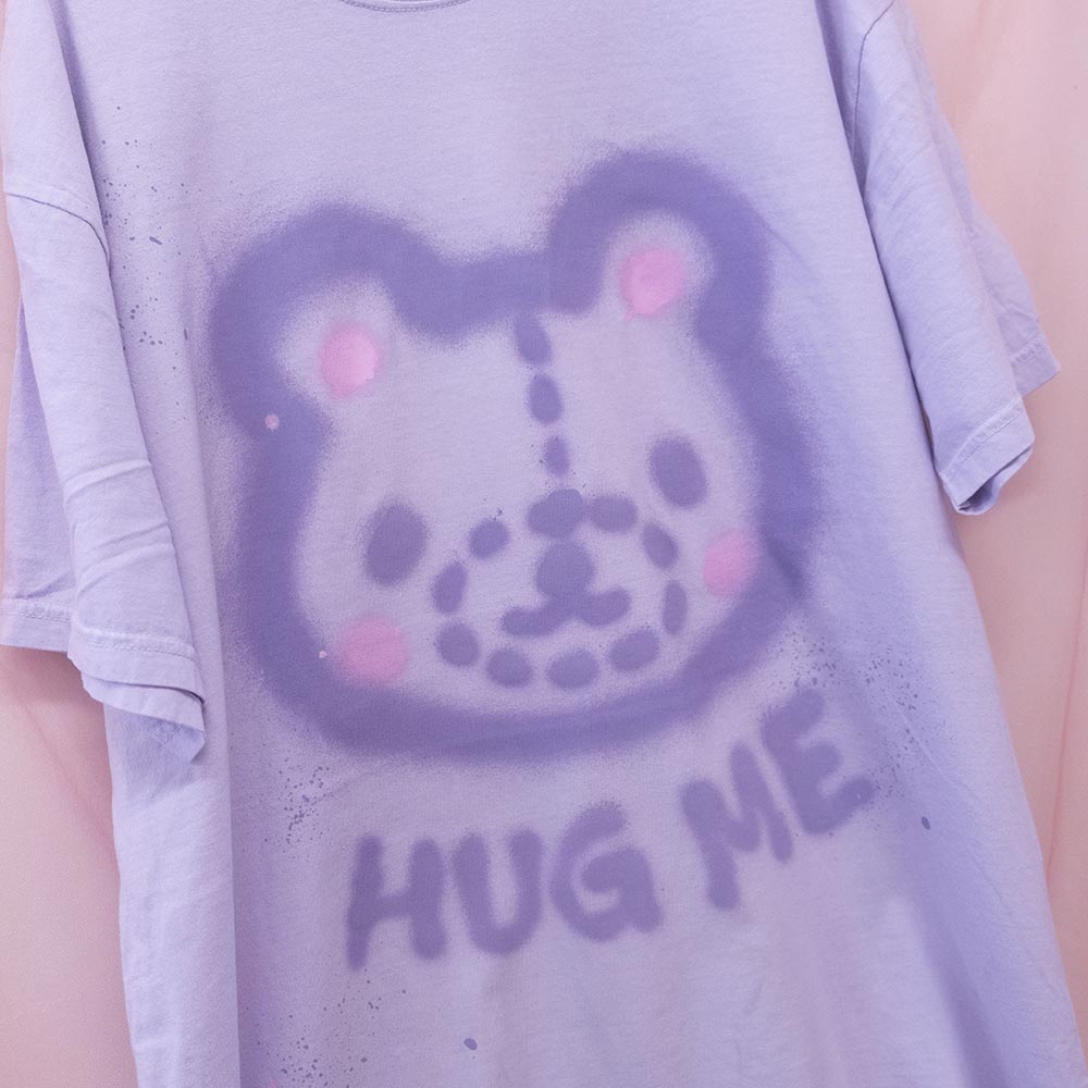 Unique "Hug me" T-shirt (XL)
