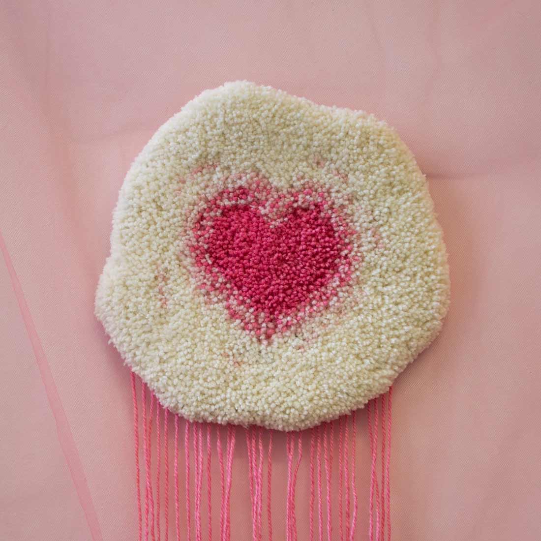 Heart with fringe Wall Rug 9" 