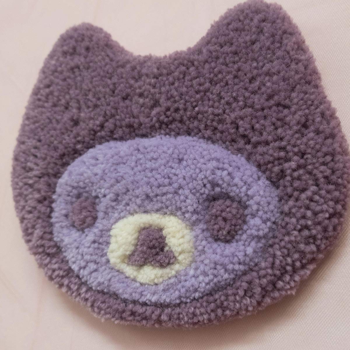 Teddy Wall Rug 8"