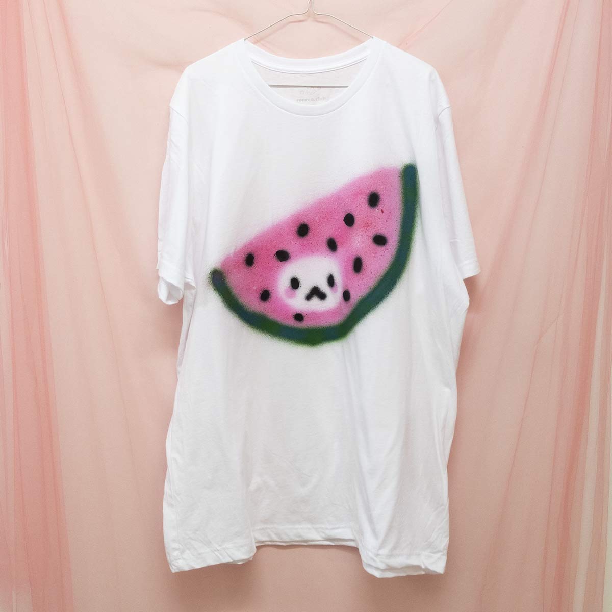 (PRÉVENTE) T-shirts fruits peinturés en aérosol