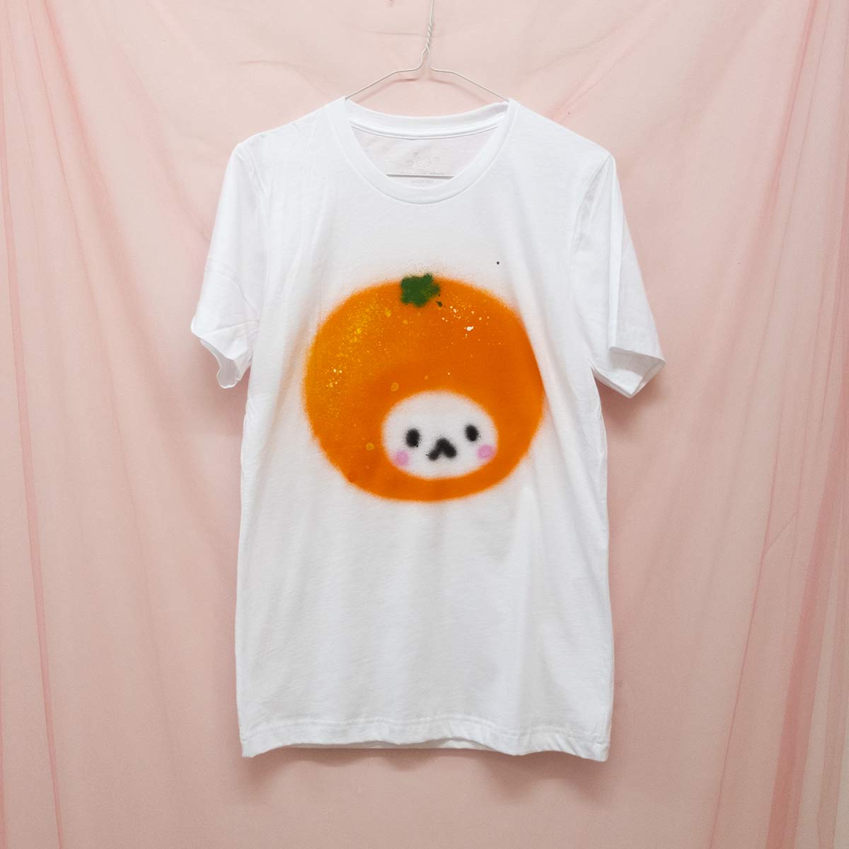 (PRÉVENTE) T-shirts fruits peinturés en aérosol