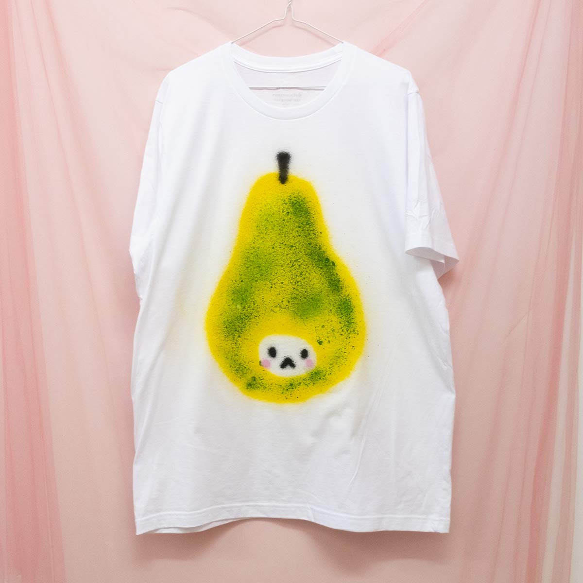 (PRÉVENTE) T-shirts fruits peinturés en aérosol