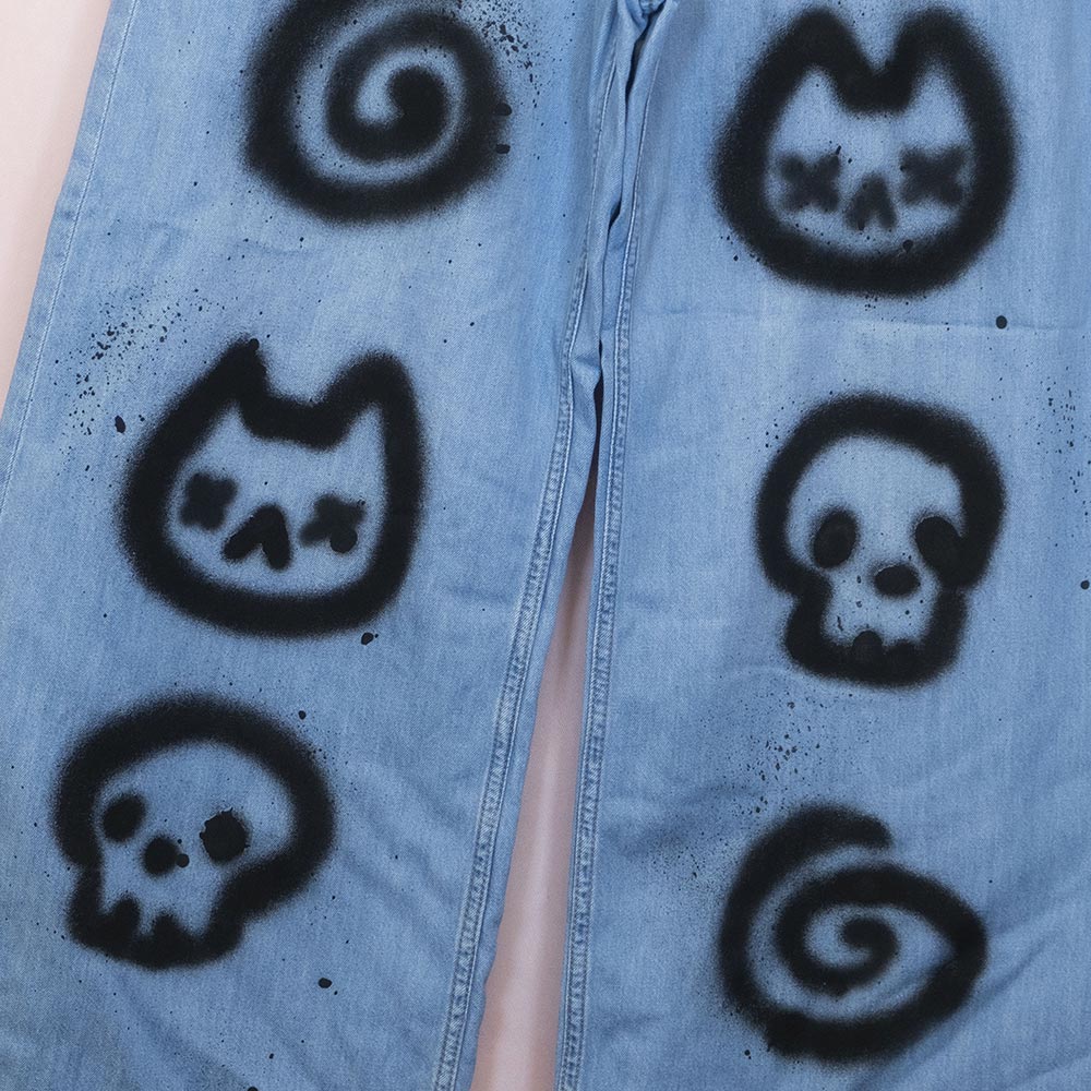 Jeans upcyclés "emo"