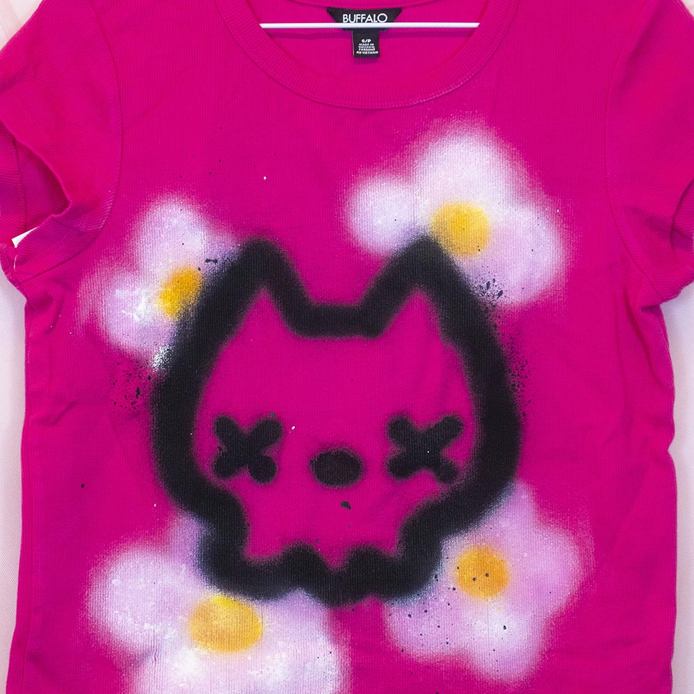 Upcycled "Skull" pink T-shirt